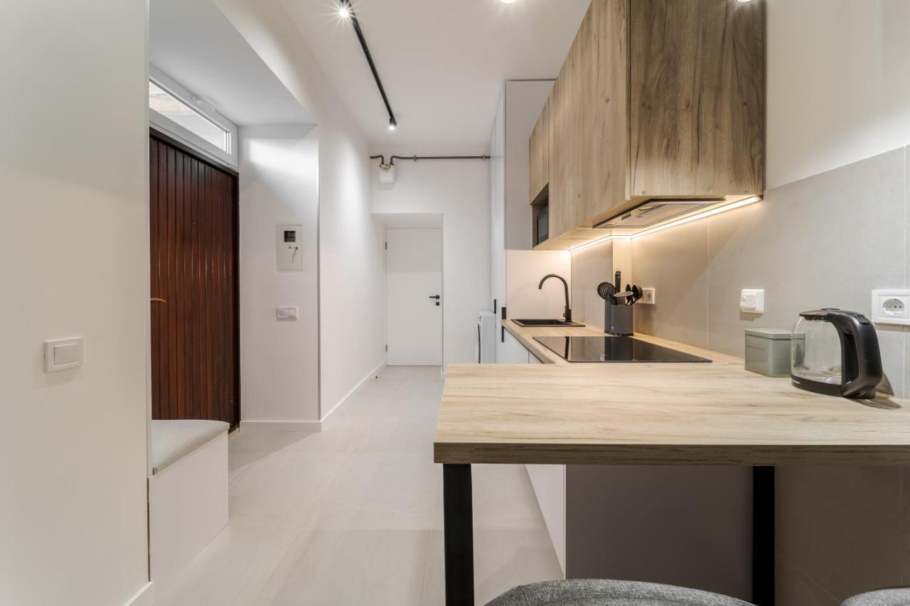 Inshiapartments On Ferentsa Lista Str Lviv Eksteriør billede