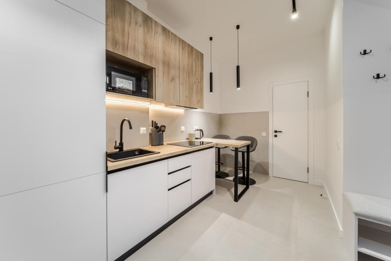 Inshiapartments On Ferentsa Lista Str Lviv Eksteriør billede